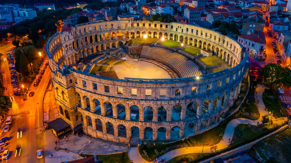 FOTO: Perla chorvatské Istrie se pyšní jednou z největších římských arén světa